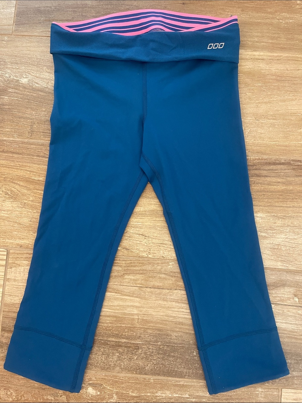 NWT Lorna Jane Squad Deep 💙💕Teal Capri 7/8 Leggings w/Pink Striped Waist~Small